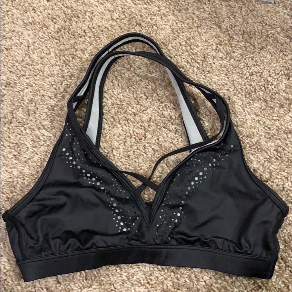 black small victoria sport bra